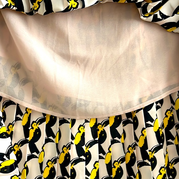 Women’s Size 6 Pleated Blush Pink Skirt W/Toucan Print by Avec Les Filles NWOT - Picture 5 of 5